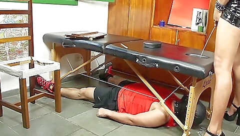 Trans shemale gets her cunt and her asshole licked