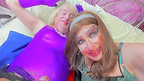 Blonde teen gets a facial after anal sex with a stud