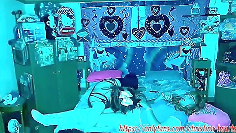 Amateur brunette with a sexy body gets fucked in the ass