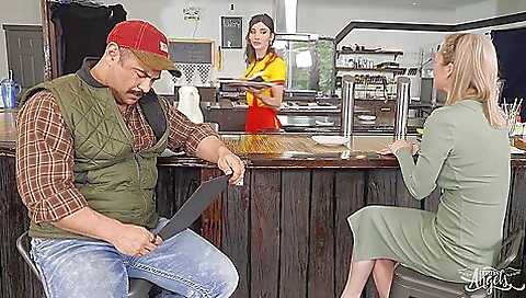 Interracial sex with a sexy babe in stockings and pantyhose