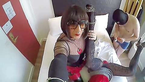 Sexy brunette with huge boobs gives two guys a facial